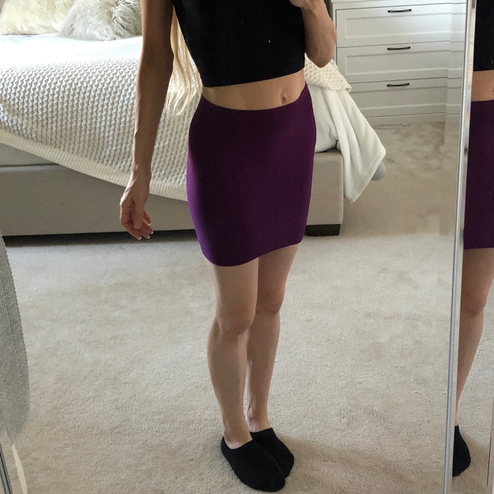 Guess Ribbed Bodycon Mini Skirt - Picture 4 of 5